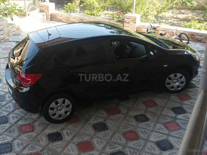 Opel Astra 2010, 161,500 km - 1.4 l - Yevlax