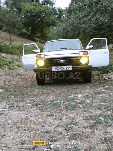 LADA (VAZ) Niva 2005, 27,000 km - 1.7 l - Quba