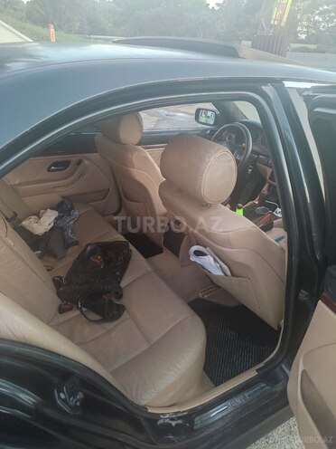 BMW 525 2002, 263,000 km - 2.5 л - Bakı