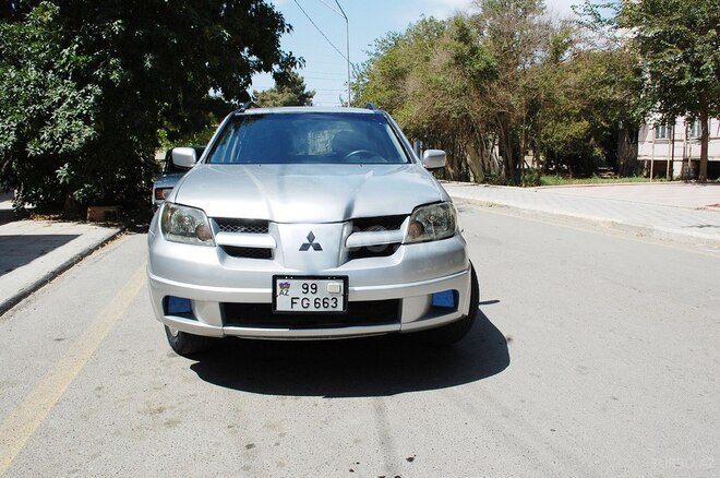 Mitsubishi Airtrek 2003, 256,112 km - 2.0 л - Şirvan