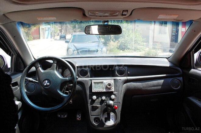 Mitsubishi Airtrek 2003, 256,112 km - 2.0 л - Şirvan