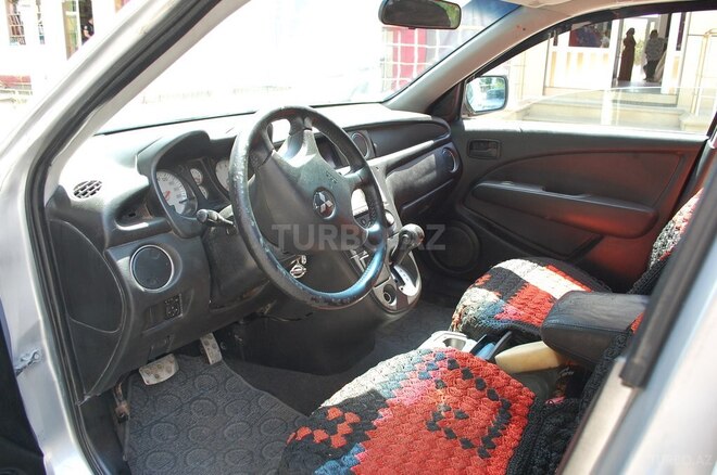 Mitsubishi Airtrek 2003, 256,112 km - 2.0 л - Şirvan