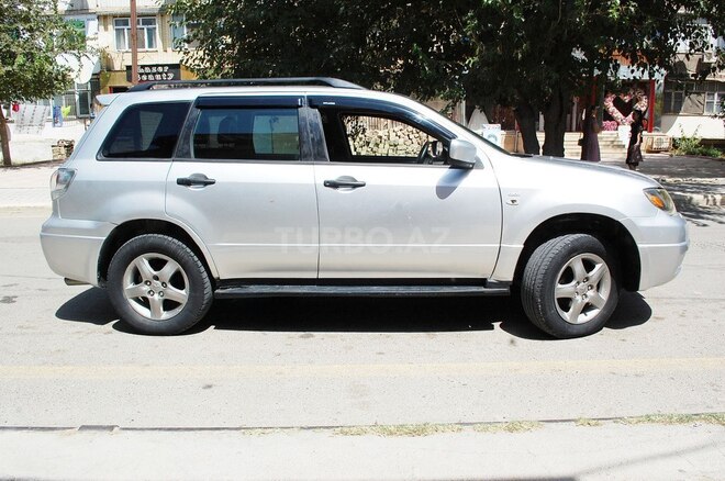 Mitsubishi Airtrek 2003, 256,112 km - 2.0 л - Şirvan