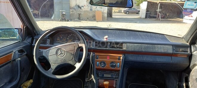 Mercedes 200 1994, 250,000 km - 2.0 l - Bakı
