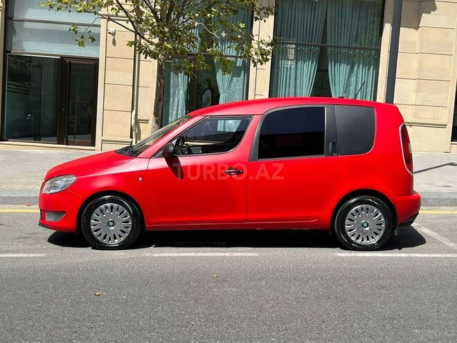 Skoda Praktik 2011, 190,000 km - 1.4 l - Bakı