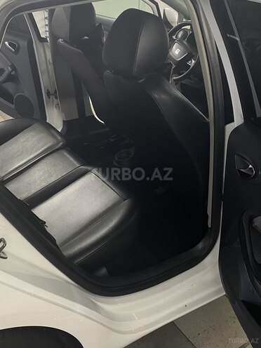 SEAT Ibiza 2013, 199,999 km - 1.6 l - Bakı