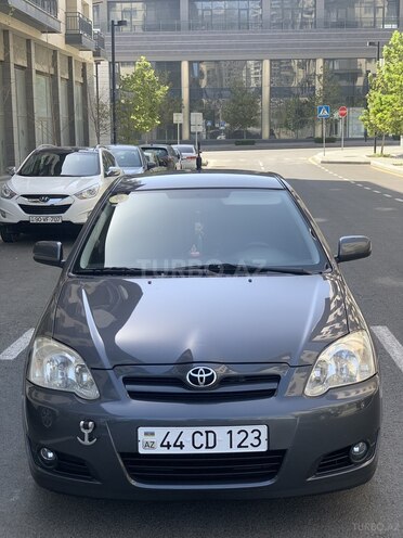 Toyota Corolla 2005, 169,000 km - 1.4 l - Bakı