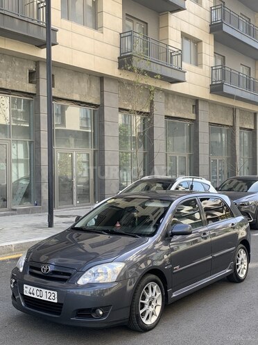 Toyota Corolla 2005, 169,000 km - 1.4 l - Bakı