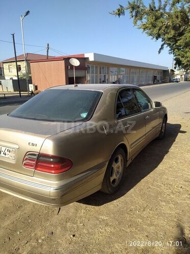 Mercedes E 270 1999, 305,897 km - 2.7 l - Bakı