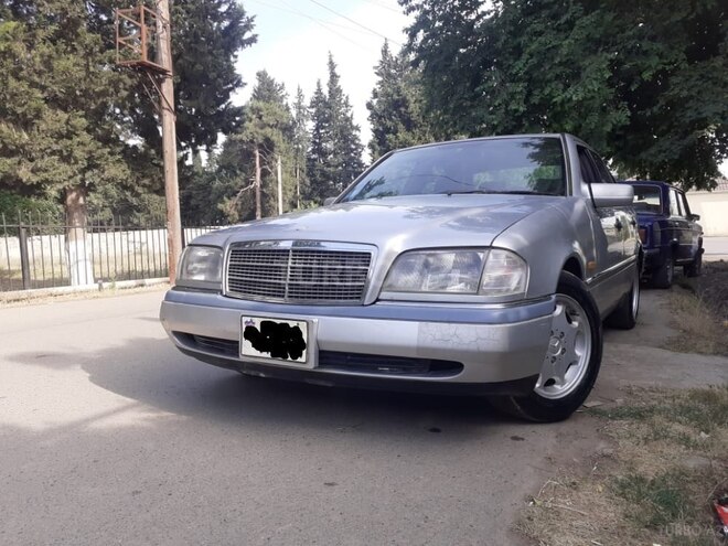 Mercedes C 220 1993, 182,550 km - 2.2 л - Cəlilabad