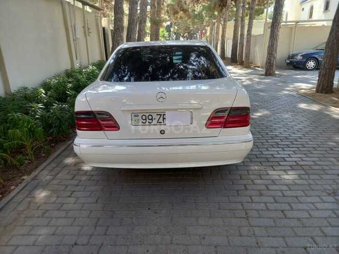 Mercedes E 240 2000, 280,500 km - 2.6 l - Bakı