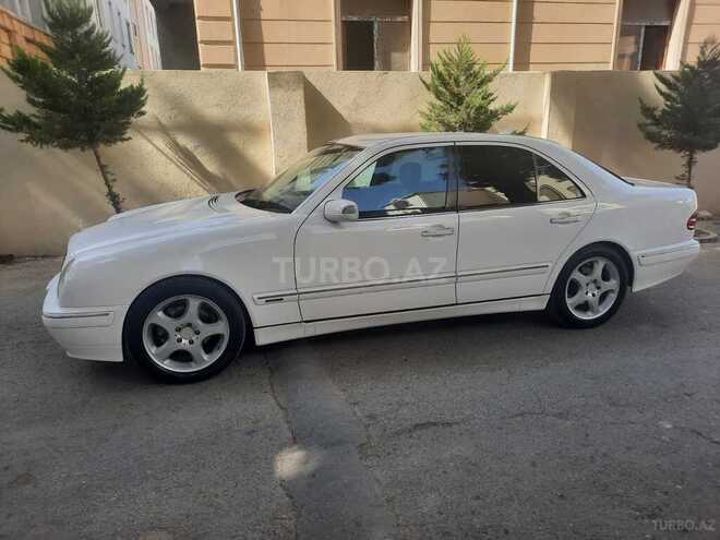 Mercedes E 240 2000, 280,500 km - 2.6 l - Bakı
