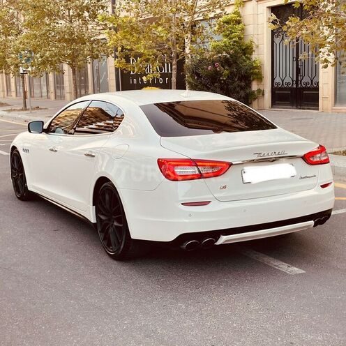 Maserati Quattroporte 2015, 89,000 km - 3.0 л - Bakı