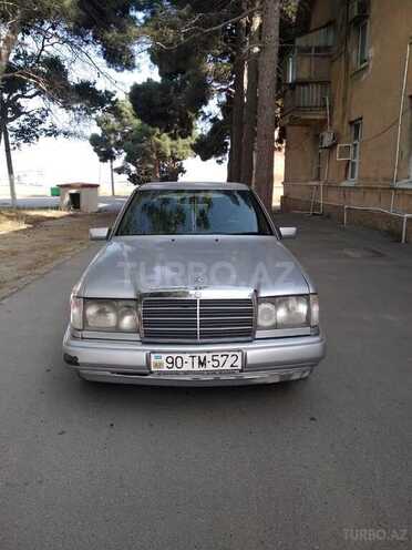 Mercedes E 250 1992, 300,000 km - 2.5 l - Bakı