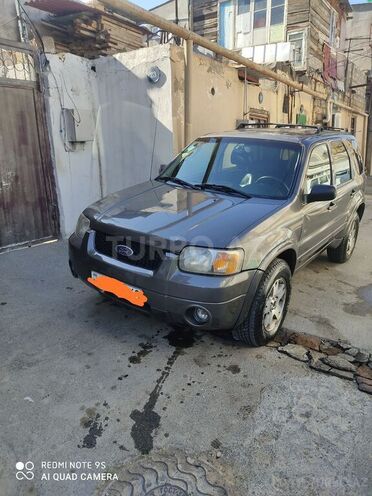 Ford Escape 2005, 267,000 km - 3.0 l - Bakı