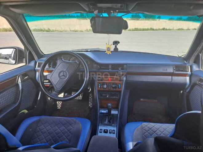 Mercedes E 280 1995, 33,480 km - 2.8 l - Bakı