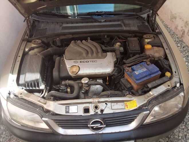 Opel Vectra 1996, 480,000 km - 1.6 л - Bakı