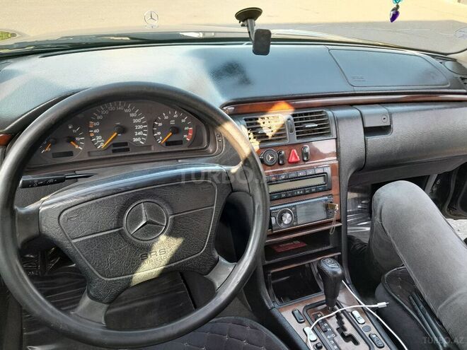 Mercedes E 200 1998, 345,384 km - 2.0 l - Bakı