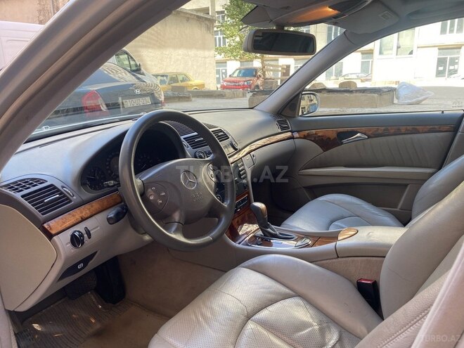 Mercedes E 240 2002, 227,000 km - 2.6 l - Bakı