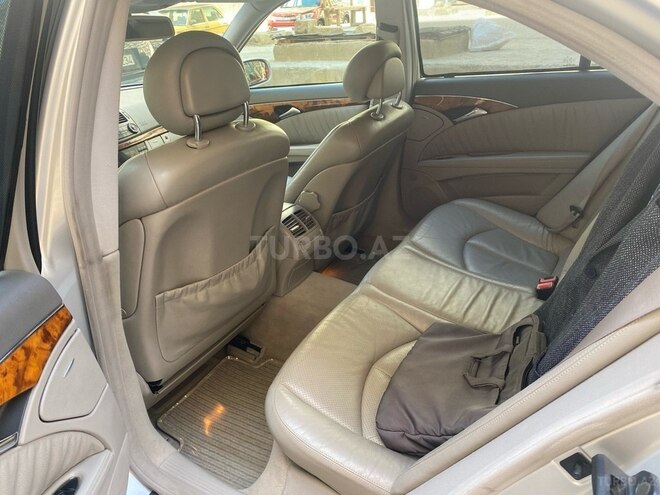 Mercedes E 240 2002, 227,000 km - 2.6 l - Bakı