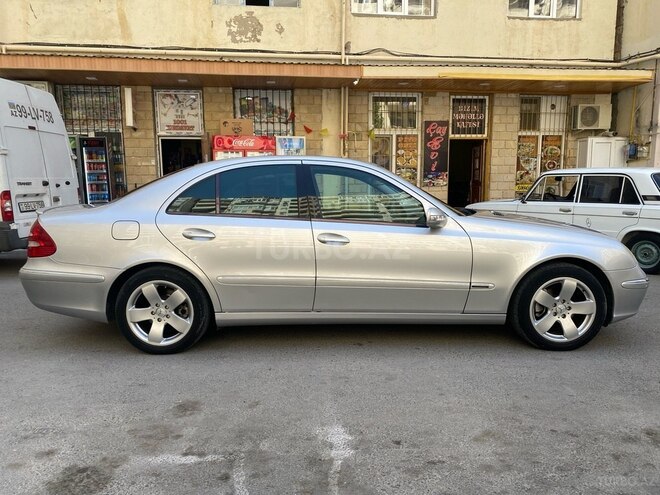 Mercedes E 240 2002, 227,000 km - 2.6 l - Bakı