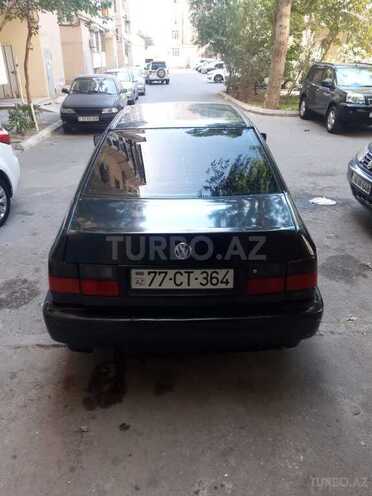 Volkswagen Vento 1997, 245,000 km - 1.6 л - Bakı