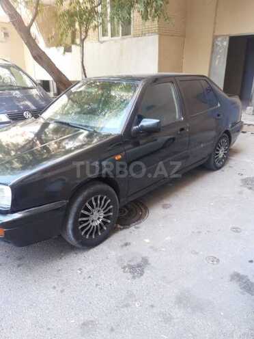 Volkswagen Vento 1997, 245,000 km - 1.6 л - Bakı