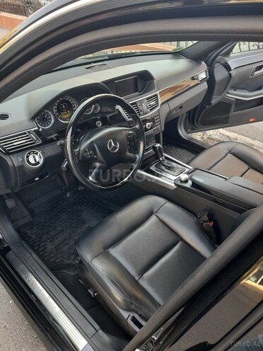 Mercedes E 220 2011, 167,623 km - 2.2 l - Bakı
