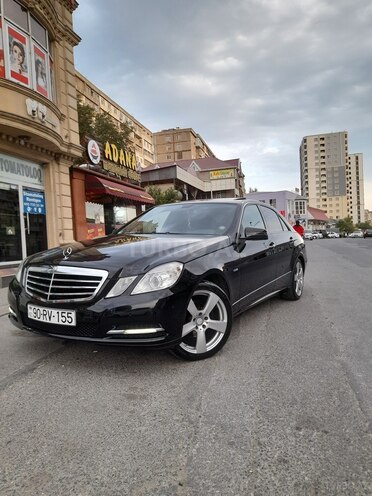 Mercedes E 220 2011, 167,623 km - 2.2 l - Bakı
