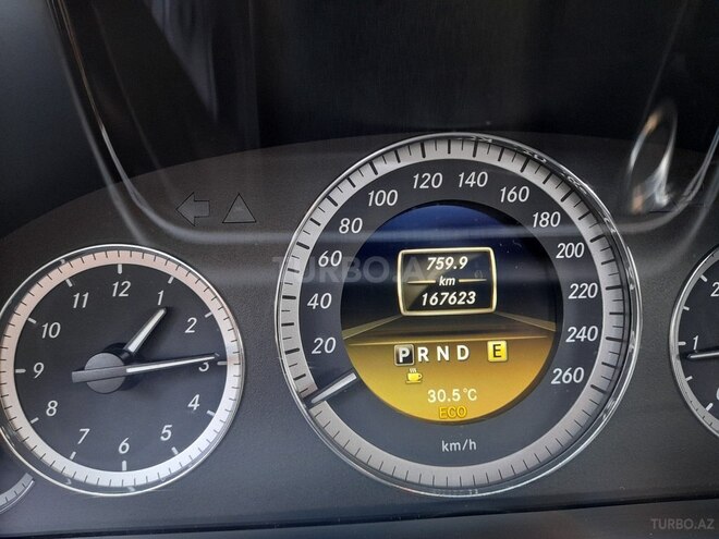 Mercedes E 220 2011, 167,623 km - 2.2 l - Bakı