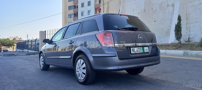 Opel Astra 2005, 209,000 km - 1.4 l - Bakı