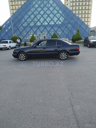Mercedes E 230 1996, 250,000 km - 2.3 л - Bakı