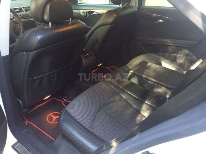 Mercedes E 260 2005, 198,000 km - 2.6 l - Bakı