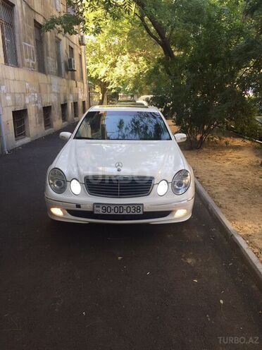 Mercedes E 260 2005, 198,000 km - 2.6 l - Bakı
