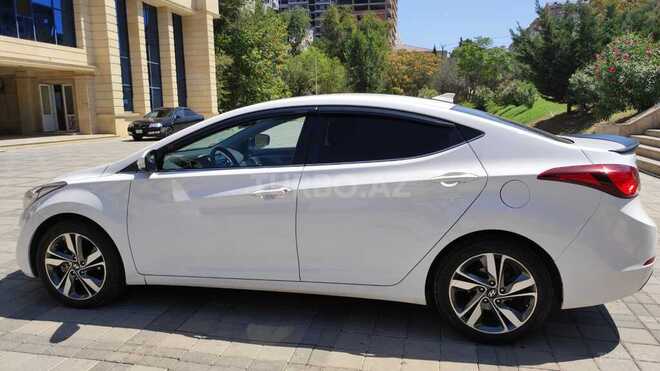Hyundai Elantra 2015, 150,000 km - 1.8 l - Bakı