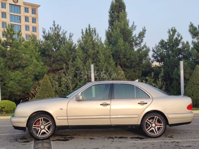 Mercedes E 230 1996, 350,000 km - 2.3 l - Gəncə
