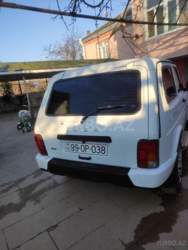LADA (VAZ) Niva 2016, 100,000 km - 1.7 l - Qusar
