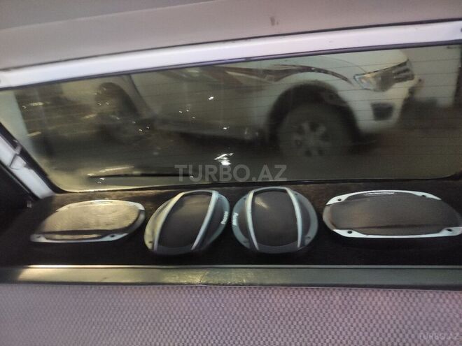 LADA (VAZ) Niva 2016, 100,000 km - 1.7 l - Qusar