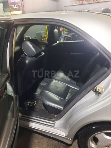 Mercedes E 220 2001, 520,000 km - 2.2 l - Bakı