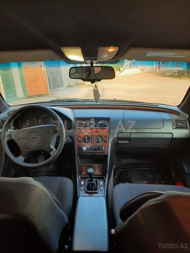 Mercedes C 220 1996, 500,000 km - 2.2 l - Quba