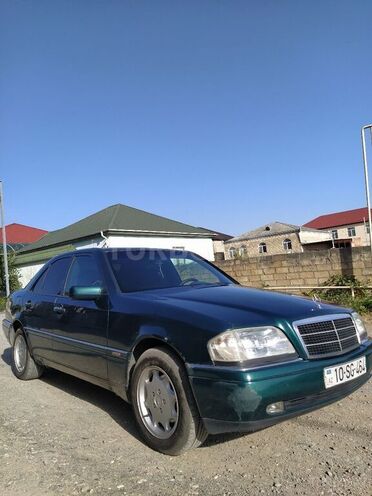 Mercedes C 220 1996, 500,000 km - 2.2 l - Quba