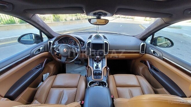 Porsche Cayenne Turbo 2011, 130,854 km - 4.8 l - Bakı