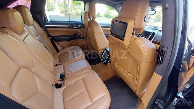 Porsche Cayenne Turbo 2011, 130,854 km - 4.8 l - Bakı