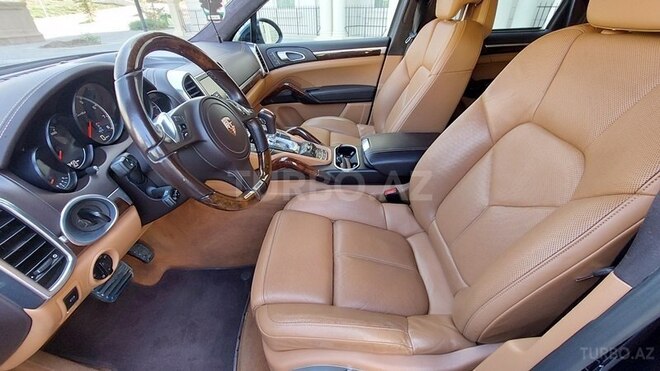 Porsche Cayenne Turbo 2011, 130,854 km - 4.8 l - Bakı