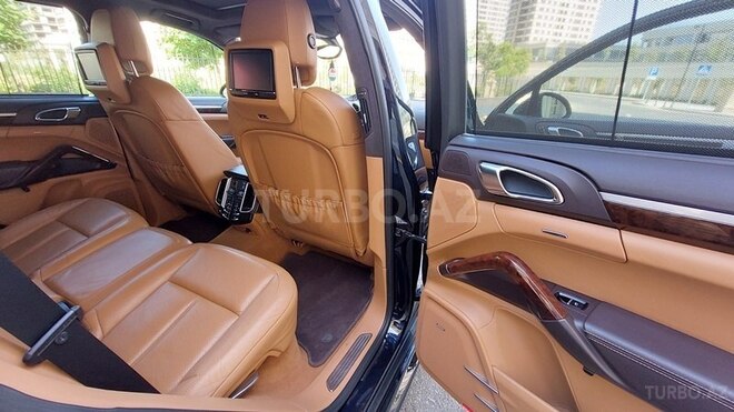 Porsche Cayenne Turbo 2011, 130,854 km - 4.8 l - Bakı