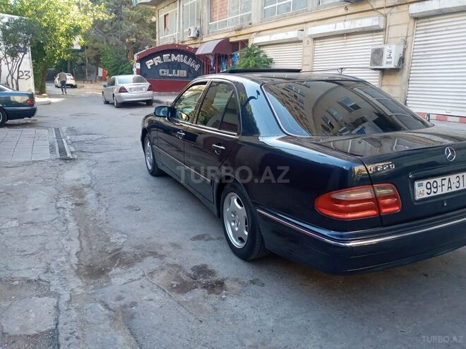 Mercedes C 220 2000, 320,000 km - 2.2 l - Bakı