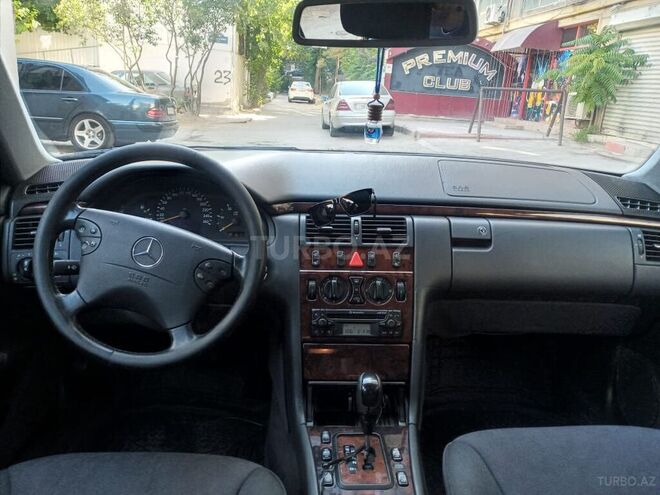 Mercedes C 220 2000, 320,000 km - 2.2 l - Bakı