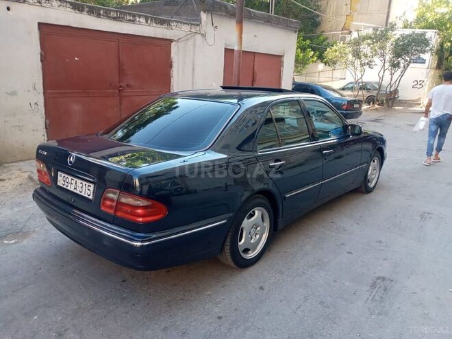 Mercedes C 220 2000, 320,000 km - 2.2 l - Bakı
