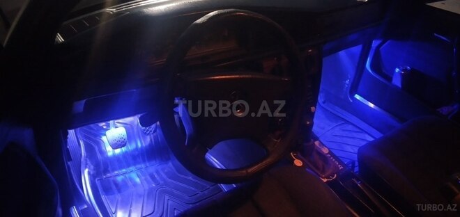 Mercedes 190 1991, 235,611 km - 2.0 л - Bakı