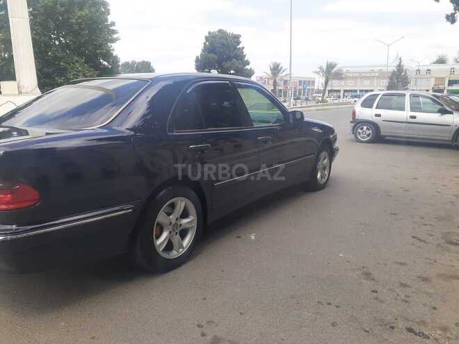 Mercedes E 200 1998, 243,870 km - 2.0 l - Göygöl